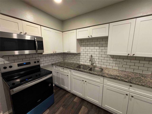 2508 Normont Circle, Fort Worth, TX 76103