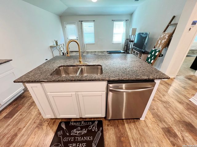 9815 Dartmoor Pony, San Antonio, TX 78254