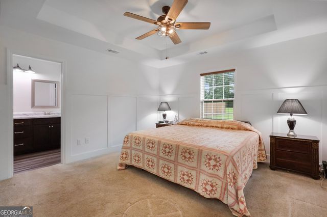 207 Bull Street, Glennville, GA 30427