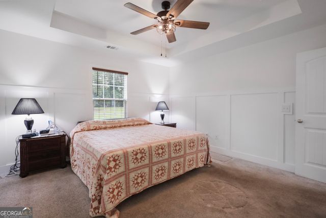 207 Bull Street, Glennville, GA 30427
