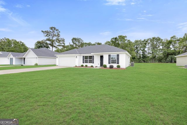 207 Bull Street, Glennville, GA 30427