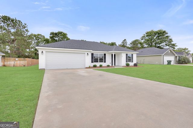 207 Bull Street, Glennville, GA 30427