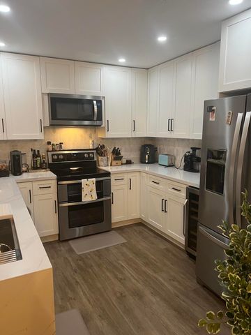 5467 NW 95th Avenue, Sunrise, FL 33351