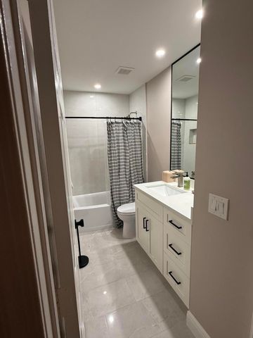 5467 NW 95th Avenue, Sunrise, FL 33351