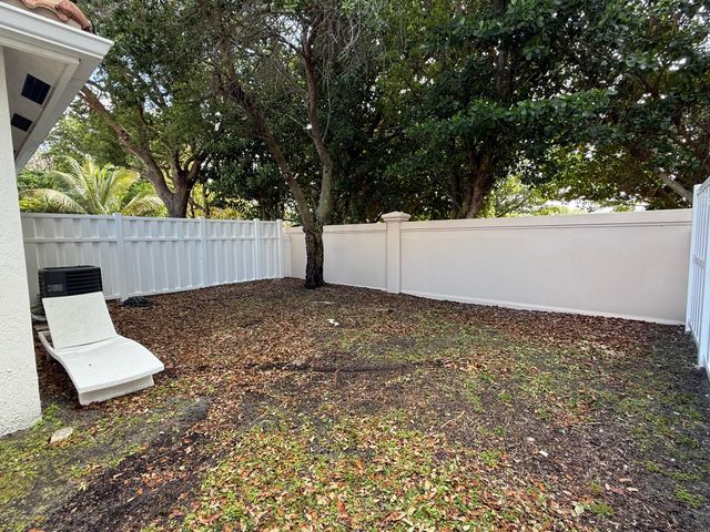 5467 NW 95th Avenue, Sunrise, FL 33351