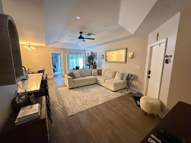 5467 NW 95th Avenue, Sunrise, FL 33351