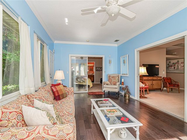 335 Hawthorne Lane, Vero Beach, FL 32962