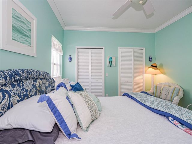 335 Hawthorne Lane, Vero Beach, FL 32962