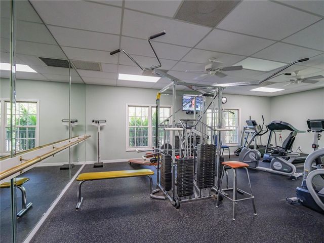 335 Hawthorne Lane, Vero Beach, FL 32962