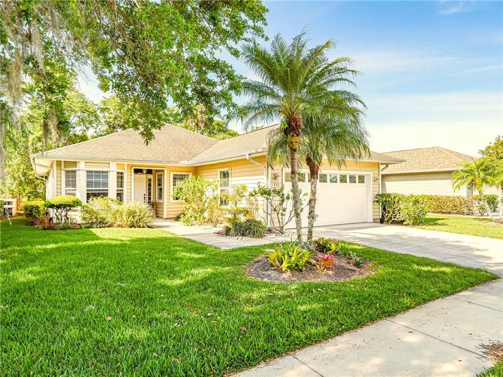 335 Hawthorne Lane, Vero Beach, FL 32962