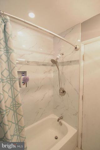 533 TASKER, Norwood, PA 19074
