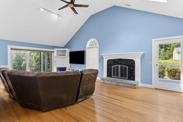 101 Mansion Road, Dunbarton, NH 03046