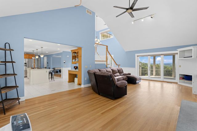 101 Mansion Road, Dunbarton, NH 03046