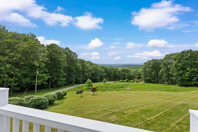 101 Mansion Road, Dunbarton, NH 03046