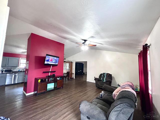 300 Adare Court, Lynchburg, OH 45142