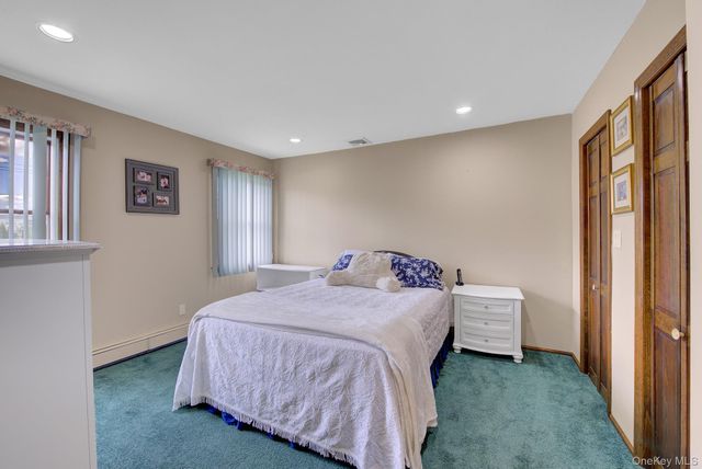 312 Eastlake Avenue, Massapequa Park, NY 11762