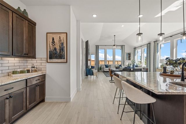 12135 Canal View Boulevard, Mont Belvieu, TX 77523