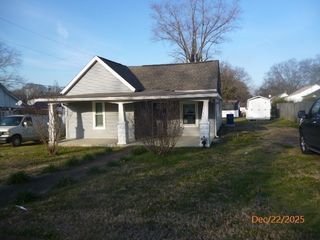 110 2nd Ave, Mount Pleasant, TN 38474