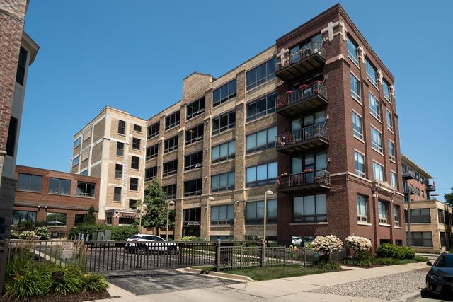 234 E Reservoir AVENUE #503, Milwaukee, WI 53212