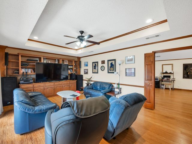 10211 Shadow Way, Dallas, TX 75243