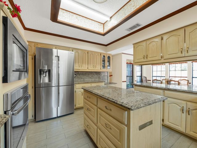 10211 Shadow Way, Dallas, TX 75243