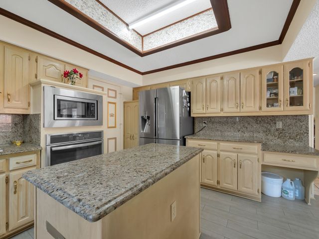 10211 Shadow Way, Dallas, TX 75243