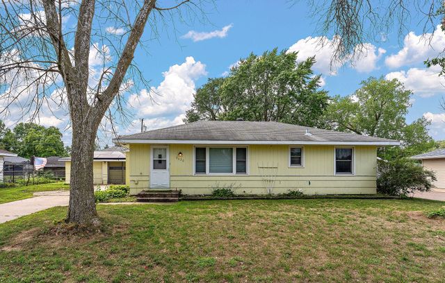 8820 Greenway Avenue S, Cottage Grove, MN 55016