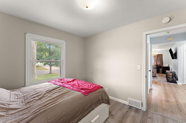 8820 Greenway Avenue S, Cottage Grove, MN 55016