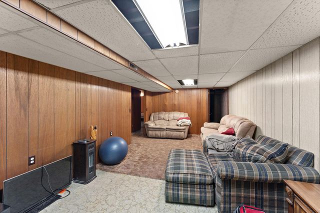 8820 Greenway Avenue S, Cottage Grove, MN 55016