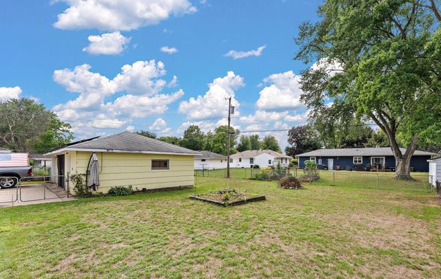 8820 Greenway Avenue S, Cottage Grove, MN 55016