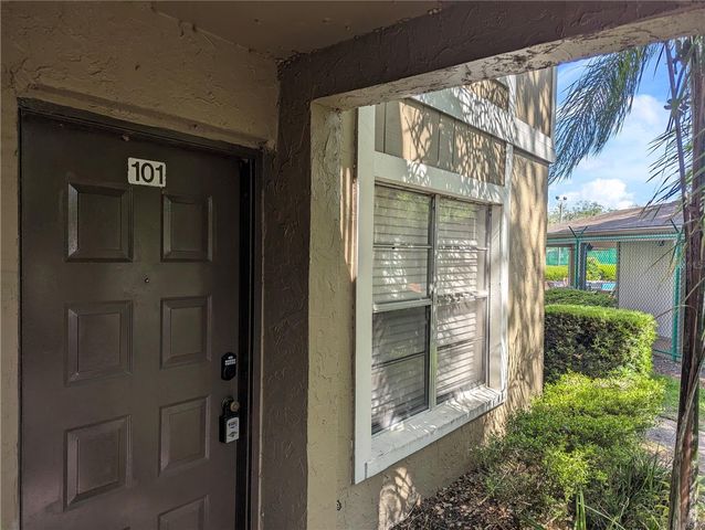 14317 HANGING MOSS CIRCLE 101, Tampa, FL 33613