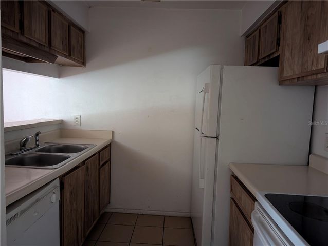 14317 HANGING MOSS CIRCLE 101, Tampa, FL 33613
