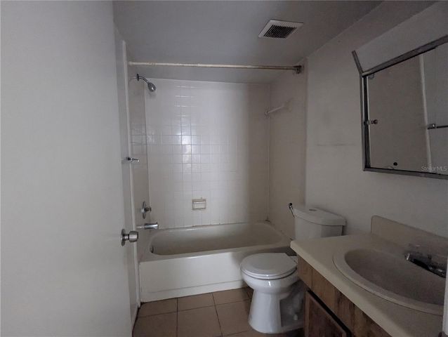 14317 HANGING MOSS CIRCLE 101, Tampa, FL 33613