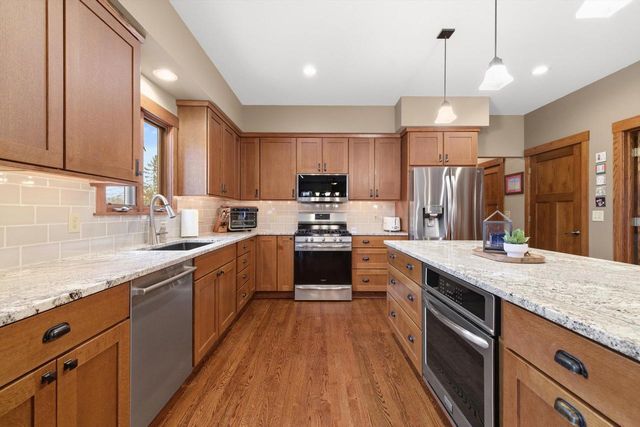 8604 222nd COURT, Salem, WI 53168