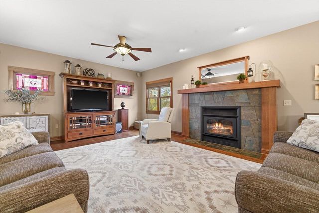 8604 222nd COURT, Salem, WI 53168