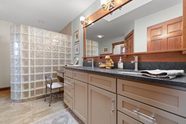 8604 222nd COURT, Salem, WI 53168