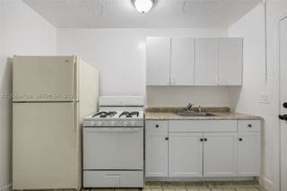 126 SW 18th Ave 4, Miami, FL 33135