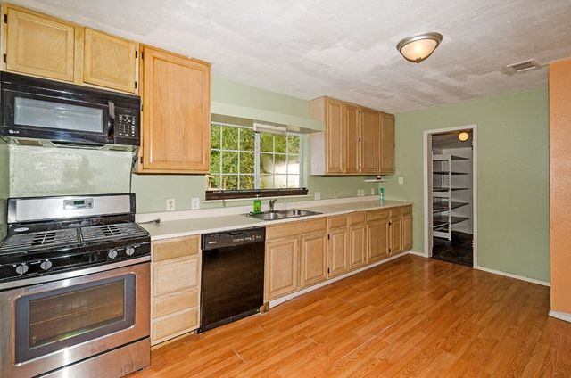 1322 N Powell Parkway, Anna, TX 75409