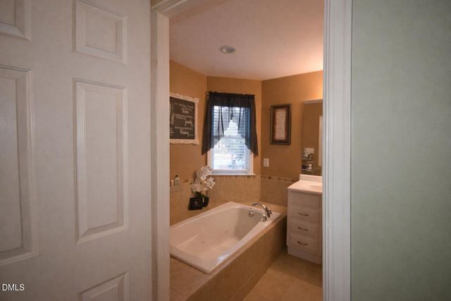 100 Richland Drive, Wake Forest, NC 27587