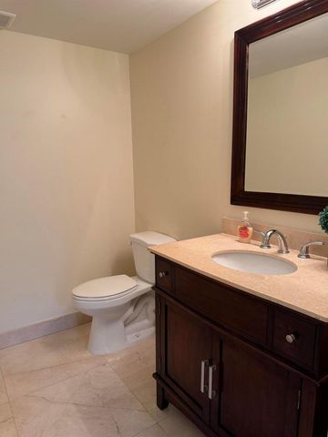 7490 NW 115th Court, Doral, FL 33178