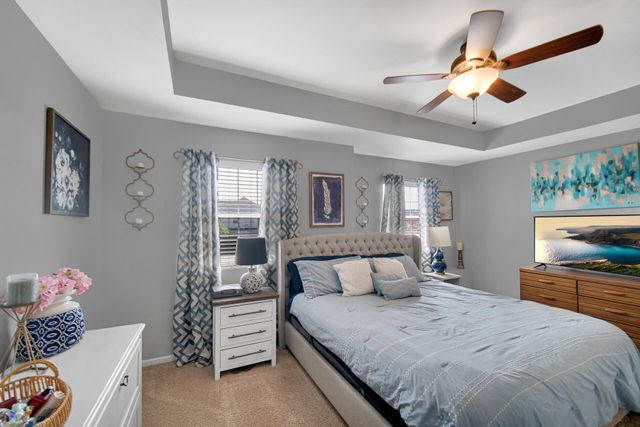 8112 Victoria Place, Crown Point, IN 46307