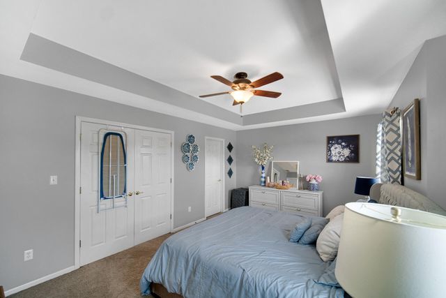 8112 Victoria Place, Crown Point, IN 46307