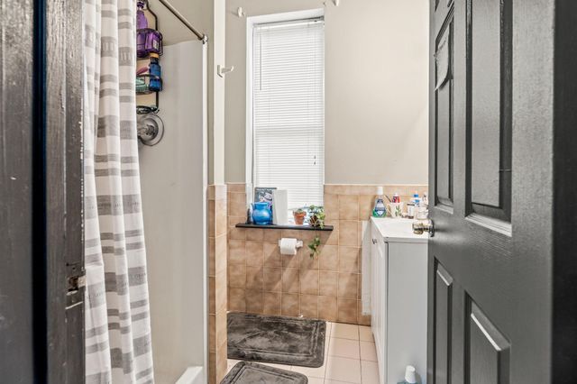 4127 WOODLAND AVE, Philadelphia, PA 19104