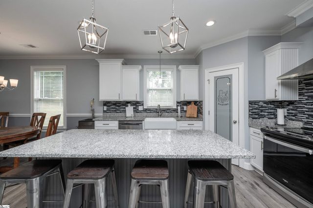 419 Navajo Court, Marietta, SC 29661