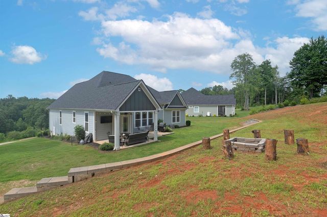 419 Navajo Court, Marietta, SC 29661