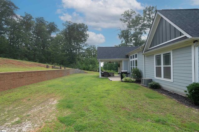 419 Navajo Court, Marietta, SC 29661