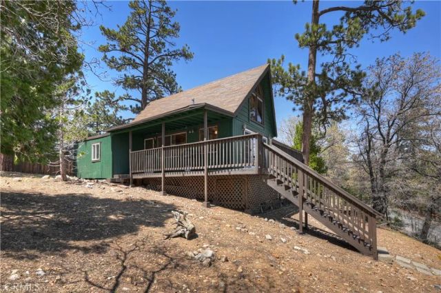 697 Villa Grove, Big Bear City, CA 92314