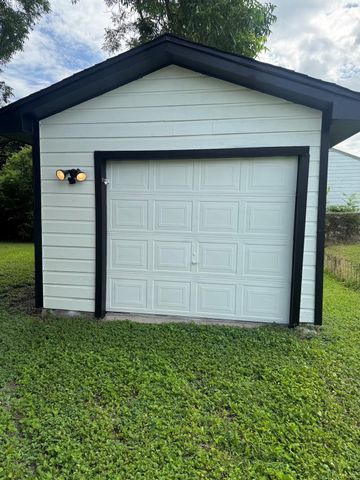 502 N Oak Street, Texas City, TX 77591