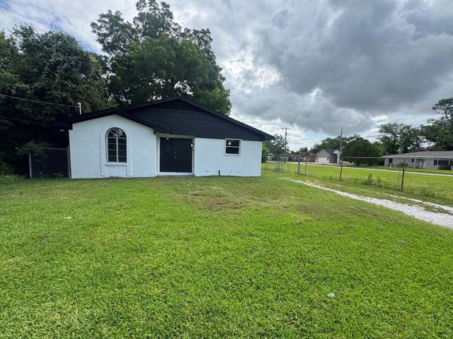 502 N Oak Street, Texas City, TX 77591