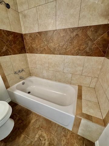 502 N Oak Street, Texas City, TX 77591